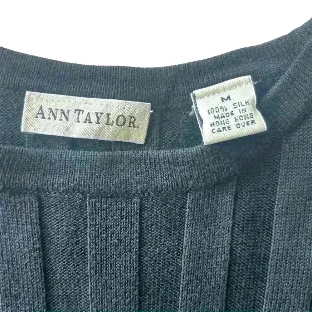 EUC Ann Taylor Silk Sweater Size M - Picture 3 of 3